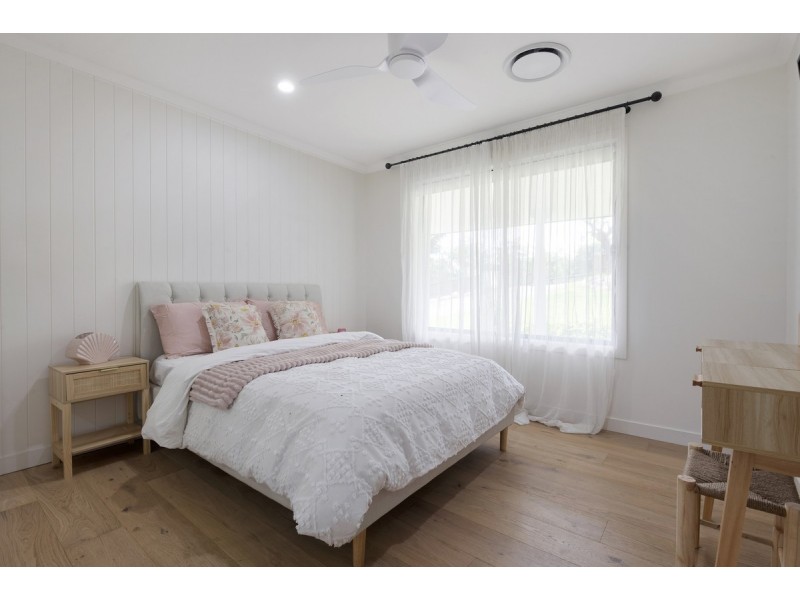 48 Clagiraba Road, Clagiraba QLD 4211