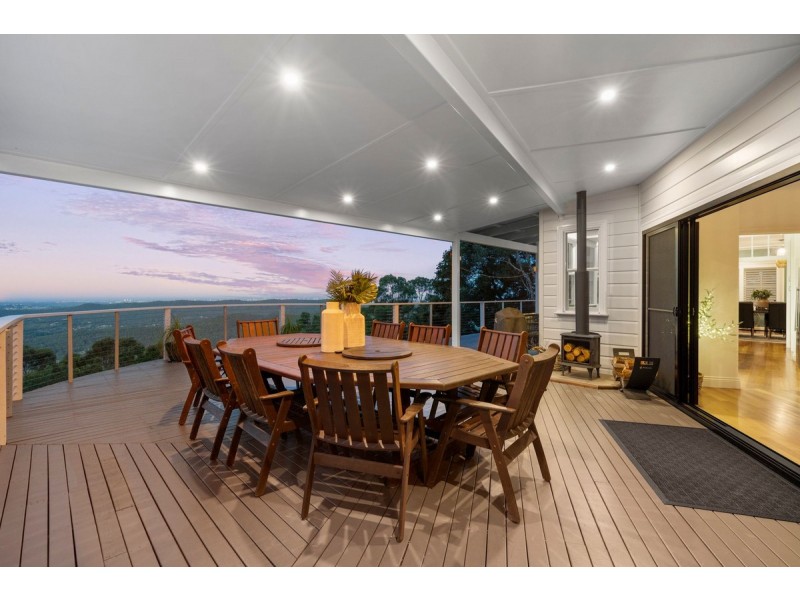 31 Macrozamia Drive, Clagiraba QLD 4211