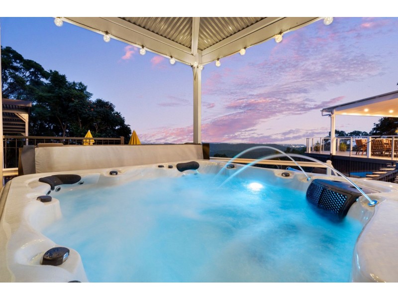 31 Macrozamia Drive, Clagiraba QLD 4211