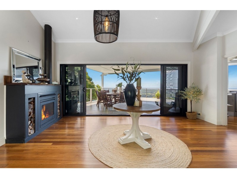 31 Macrozamia Drive, Clagiraba QLD 4211
