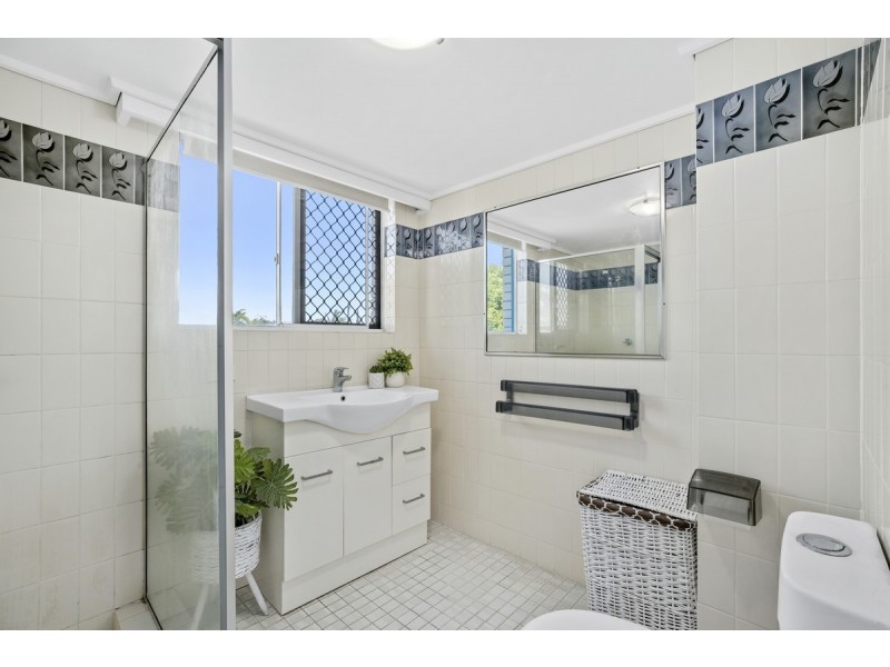 13/249 Bayview Street, Hollywell QLD 4216