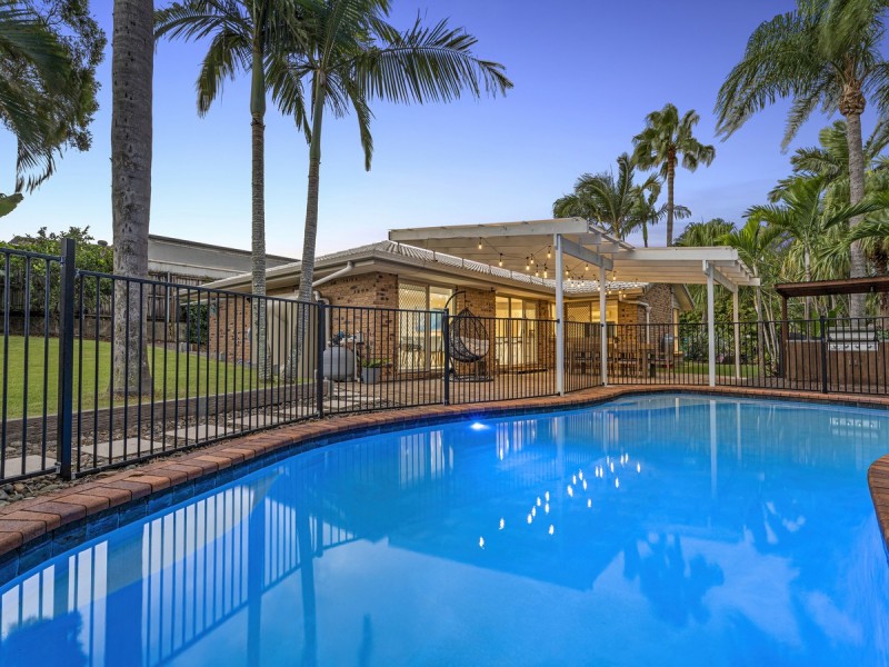 19 Marble Drive, Carrara QLD 4211
