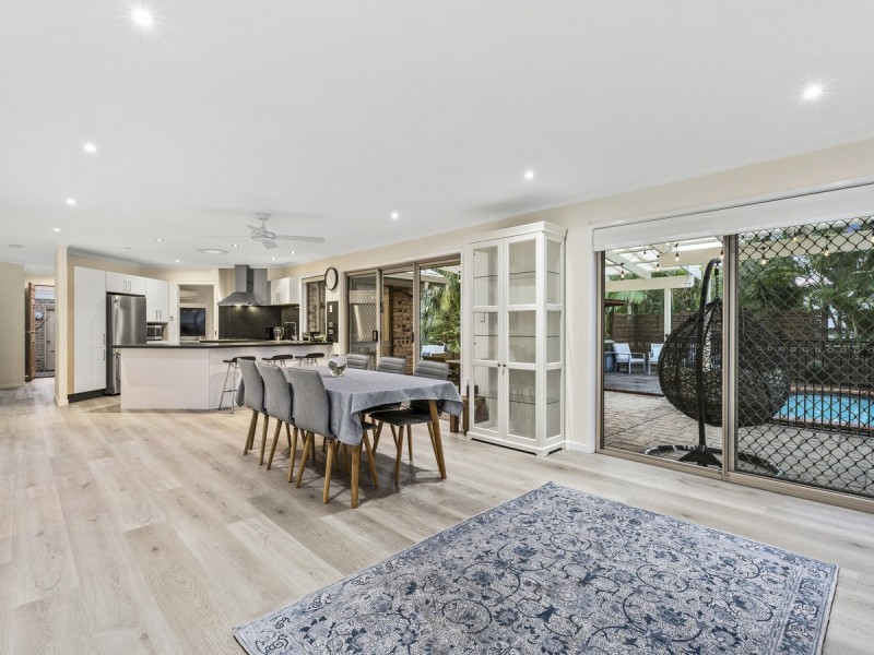 19 Marble Drive, Carrara QLD 4211
