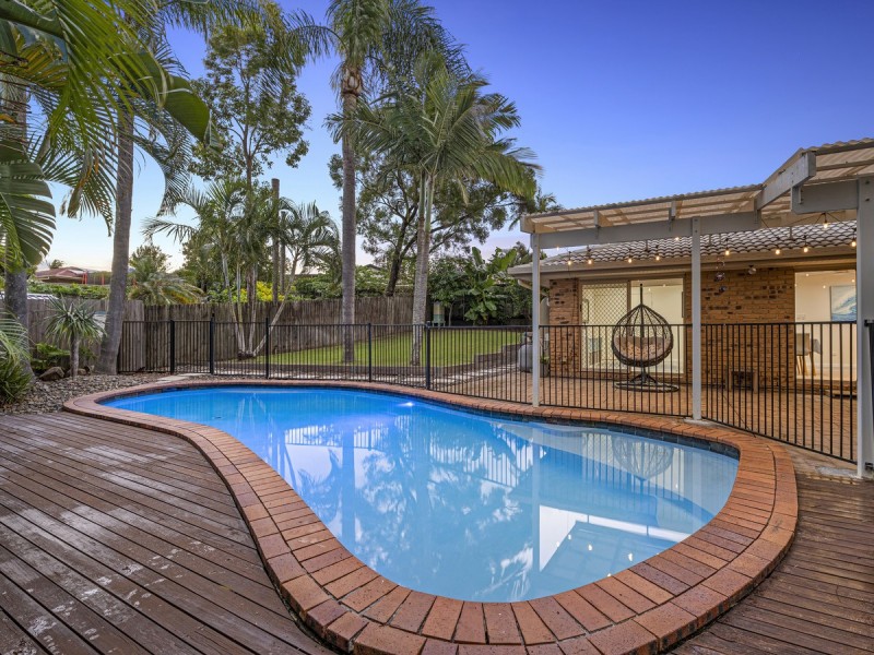 19 Marble Drive, Carrara QLD 4211