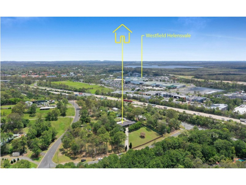 4 Entrance Road, Gaven QLD 4211