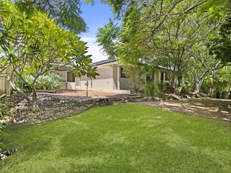 22 Aberdeen Court, Highland Park QLD 4211