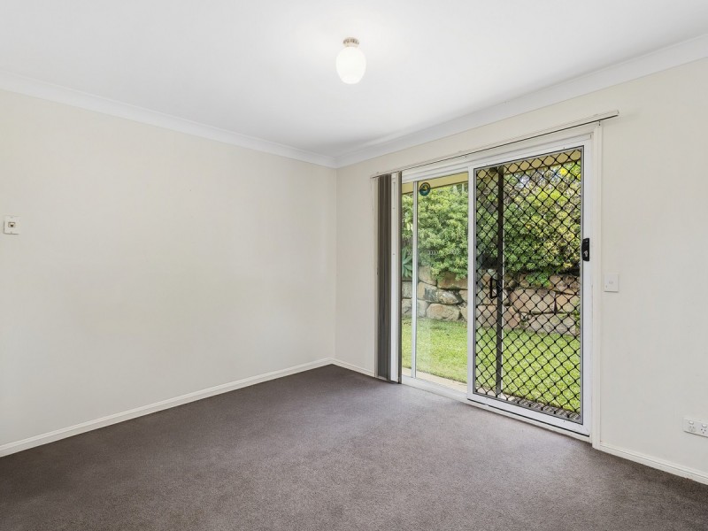 4 Kahlua Court, Highland Park QLD 4211