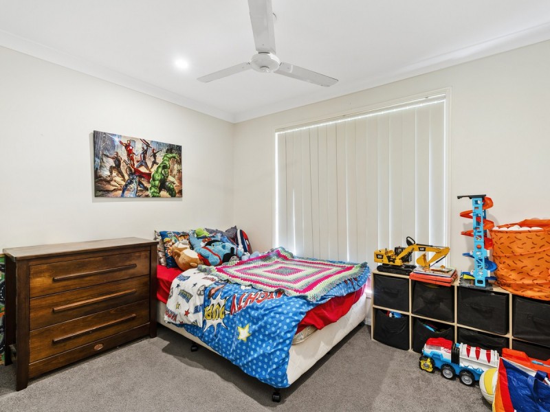 4 Kahlua Court, Highland Park QLD 4211