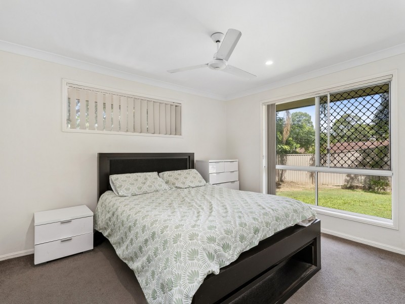 4 Kahlua Court, Highland Park QLD 4211