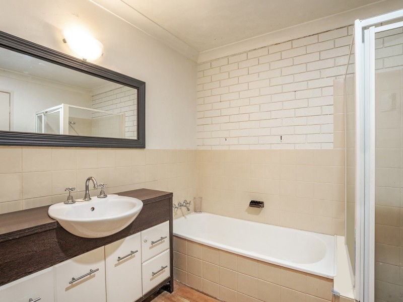 3/7 Sunbird Street, Burleigh Waters QLD 4220