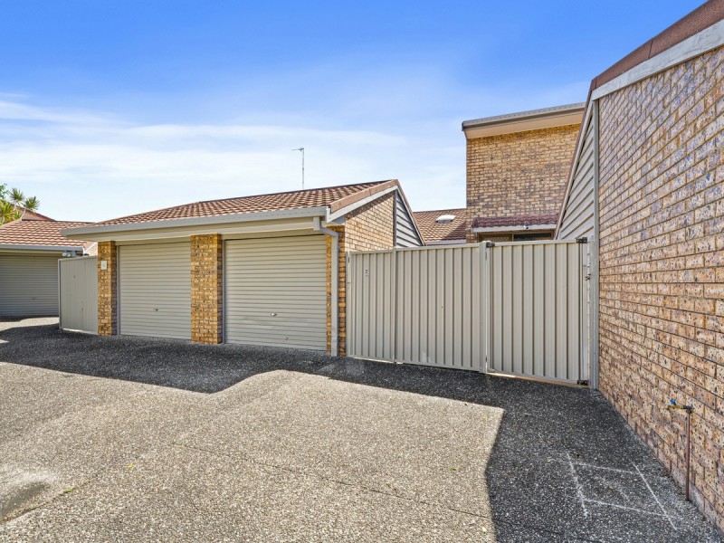 3/7 Sunbird Street, Burleigh Waters QLD 4220