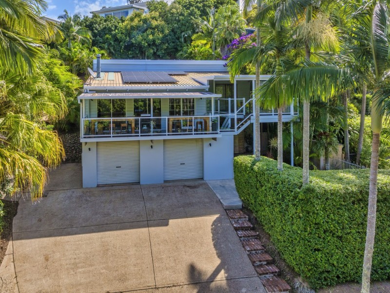 98 Plateau Crescent, Carrara QLD 4211