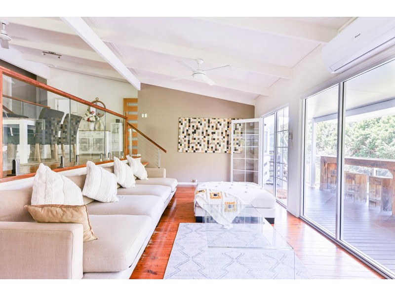98 Plateau Crescent, Carrara QLD 4211