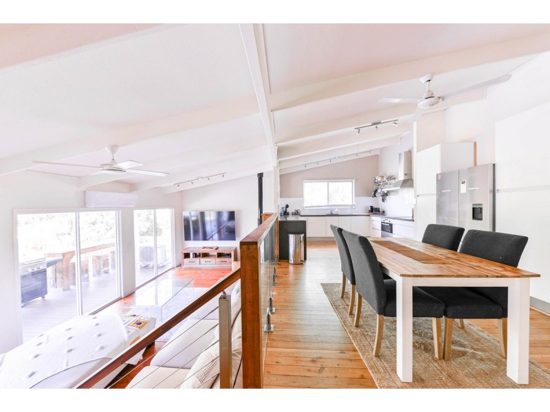 98 Plateau Crescent, Carrara QLD 4211