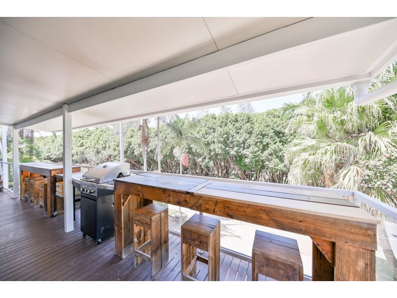 98 Plateau Crescent, Carrara QLD 4211