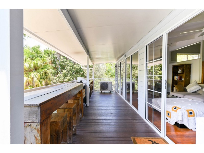 98 Plateau Crescent, Carrara QLD 4211