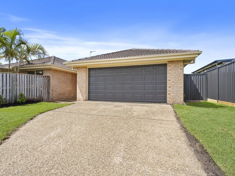 2/17 Betty Street, Upper Coomera QLD 4209