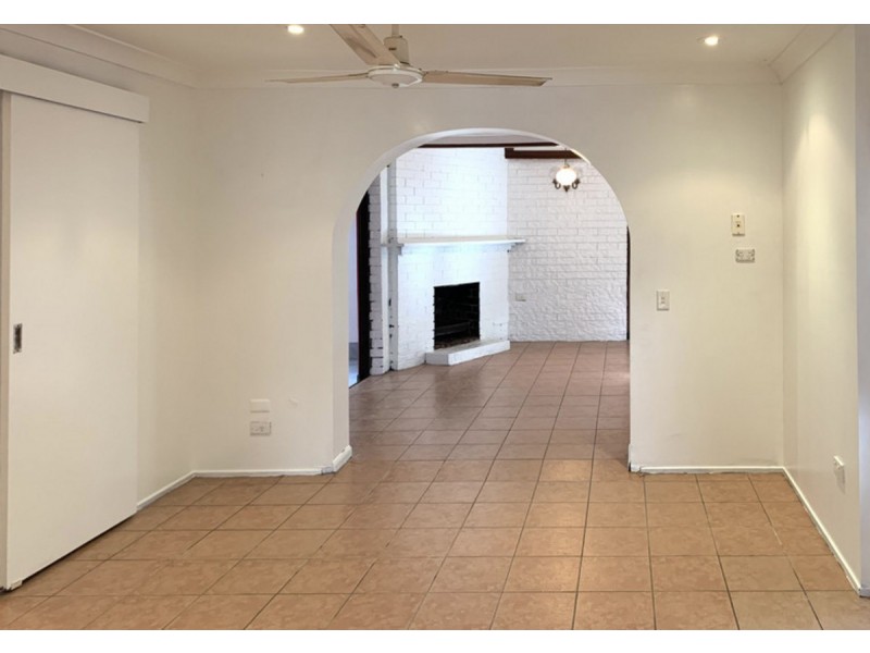 32 Balfour Crescent, Highland Park QLD 4211