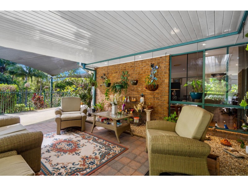1 Lords Avenue, Mount Nathan QLD 4211