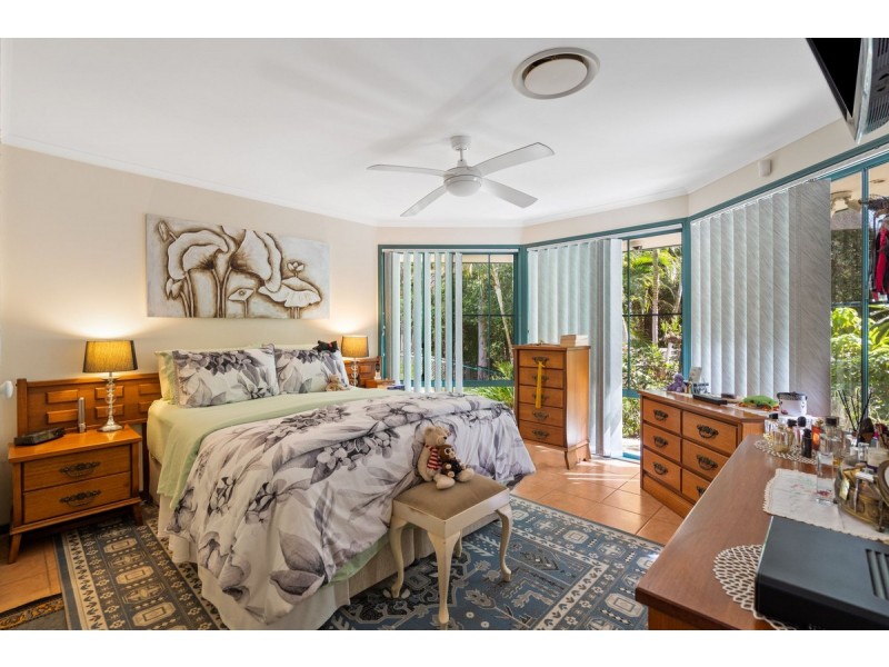 1 Lords Avenue, Mount Nathan QLD 4211