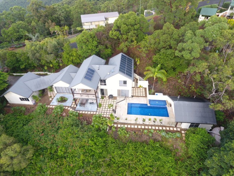 8 Wildflower Court, Clagiraba QLD 4211