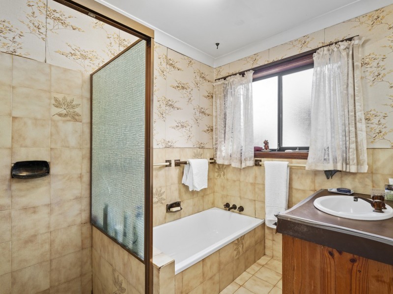 16 Saint Petersburg Place, Nerang QLD 4211