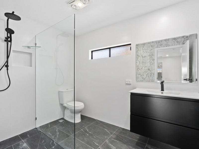 1/22 Gumbeel Court, Highland Park QLD 4211