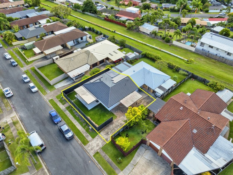 1/22 Gumbeel Court, Highland Park QLD 4211