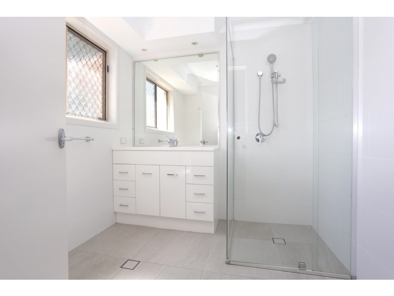 71 Chisholm Road, Carrara QLD 4211