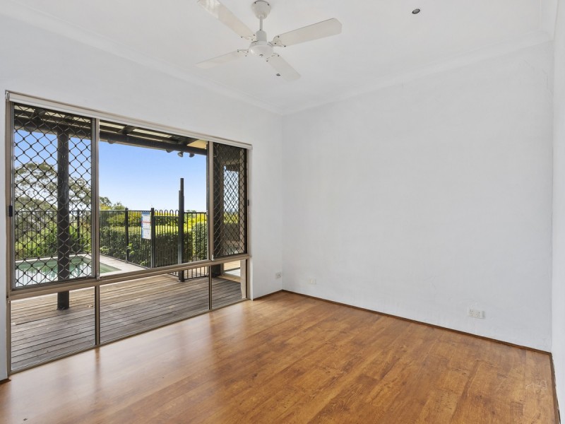 39 Brackenfield Court, Bonogin QLD 4213