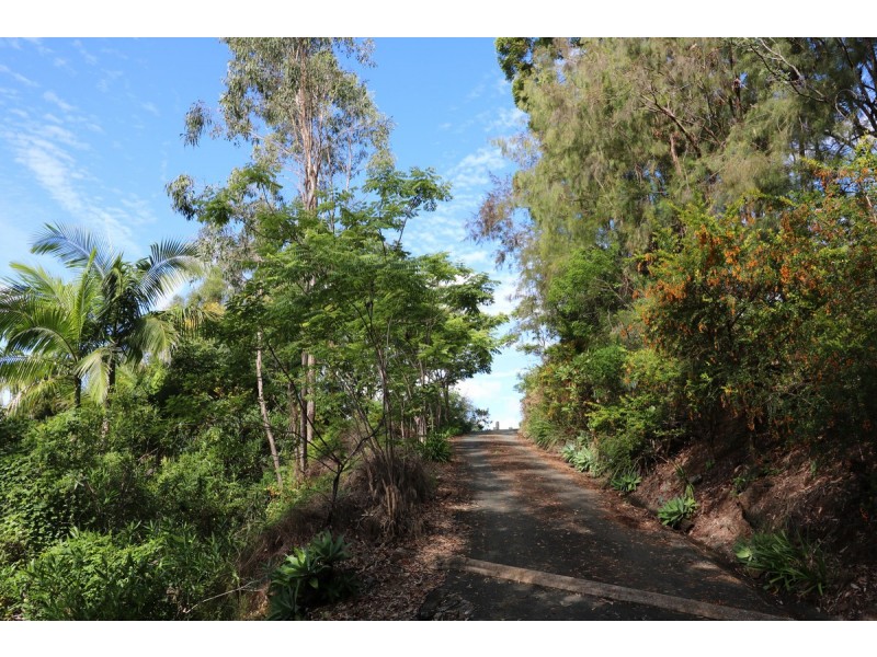 39 Brackenfield Court, Bonogin QLD 4213
