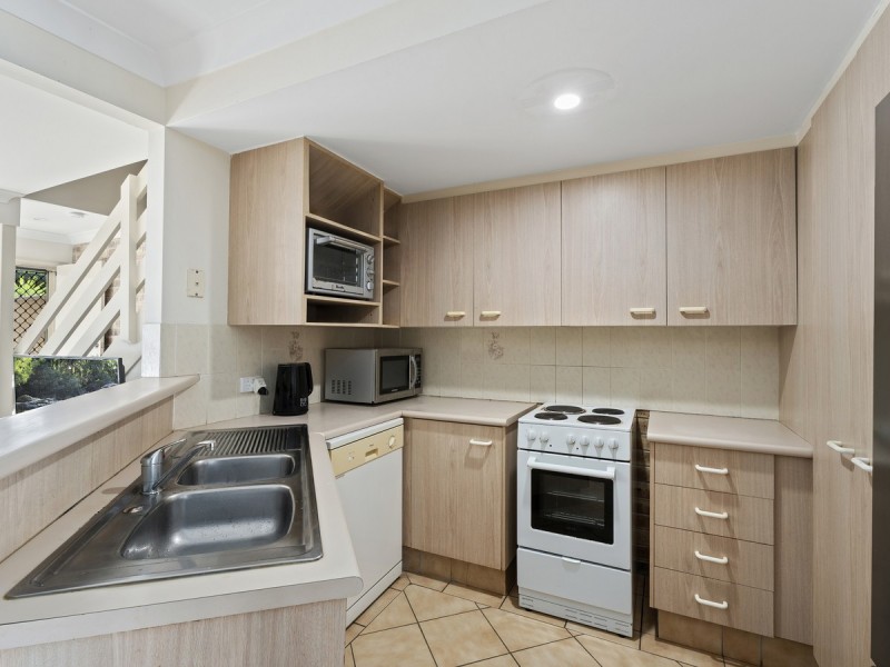 46/71 Olsen Avenue, Labrador QLD 4215