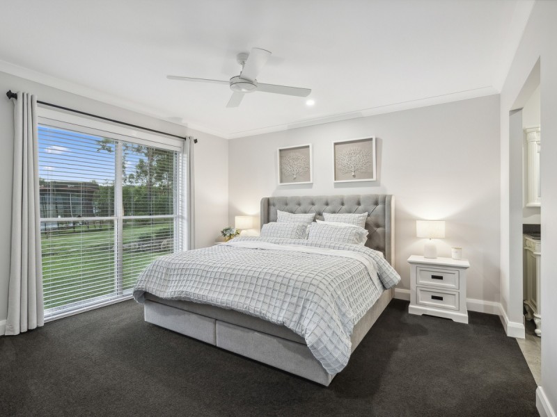 2/16 Crane Crescent, Nerang QLD 4211