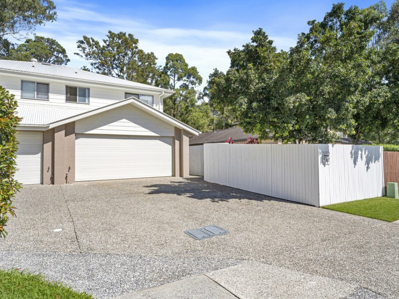 2/2 Chantrill Avenue, Nerang QLD 4211