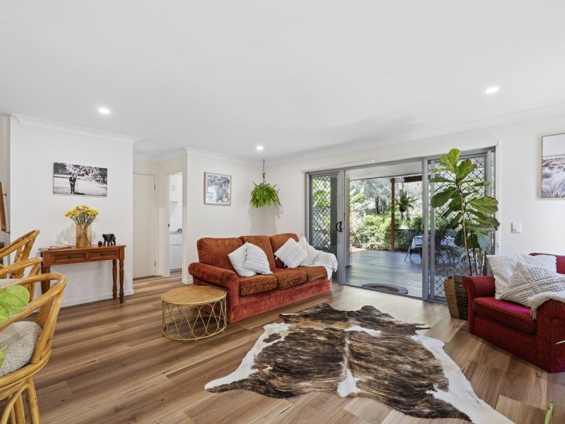 2/2 Chantrill Avenue, Nerang QLD 4211