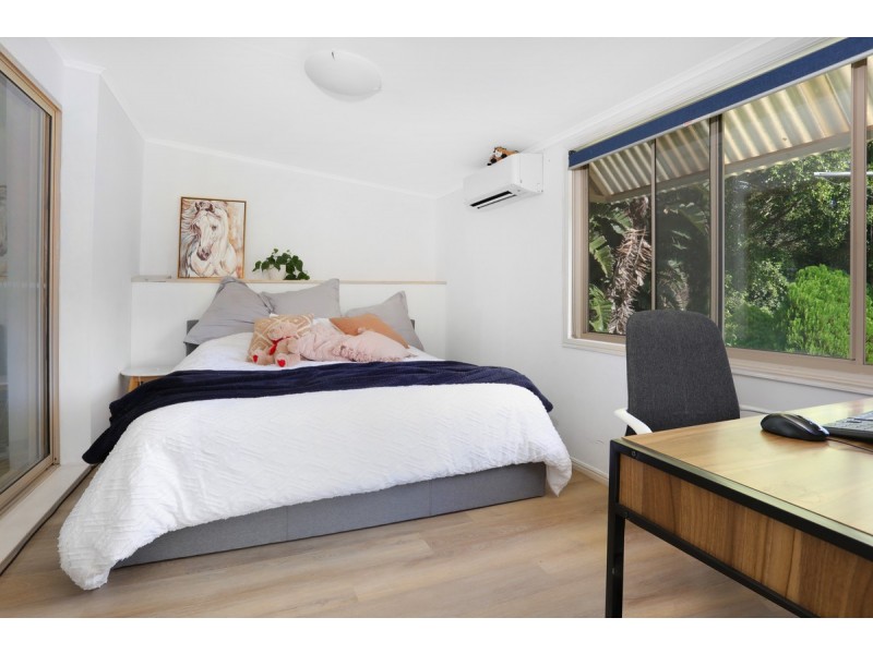 16 Barcoo Court, Clagiraba QLD 4211