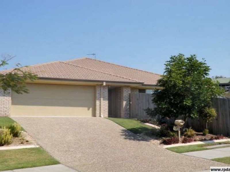 1/11 Gannon Way, Upper Coomera QLD 4209