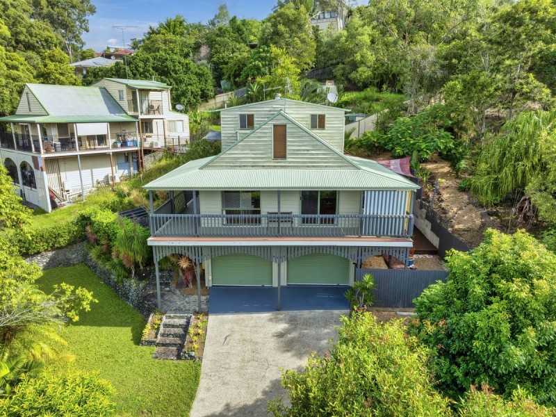 14 Paddington Drive, Carrara QLD 4211