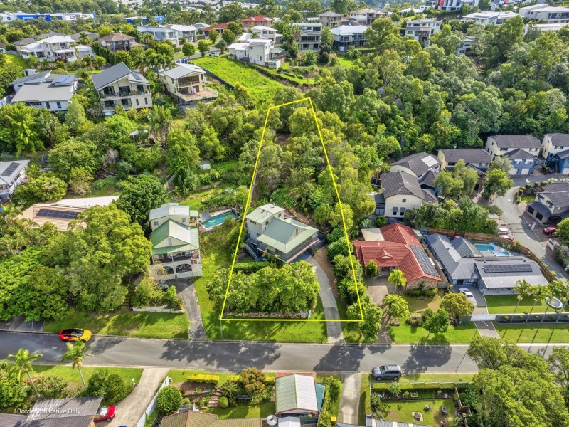 14 Paddington Drive, Carrara QLD 4211