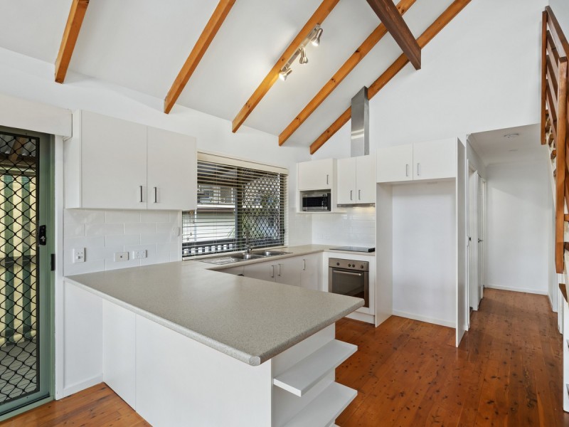 14 Paddington Drive, Carrara QLD 4211