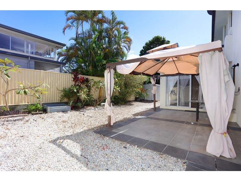 316 Bayview Street, Hollywell QLD 4216