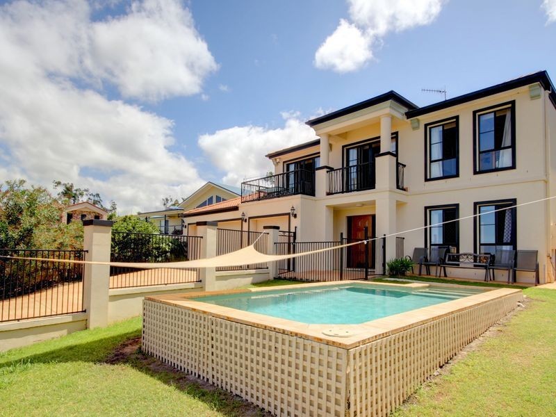 123 Armstrong Way, Highland Park QLD 4211