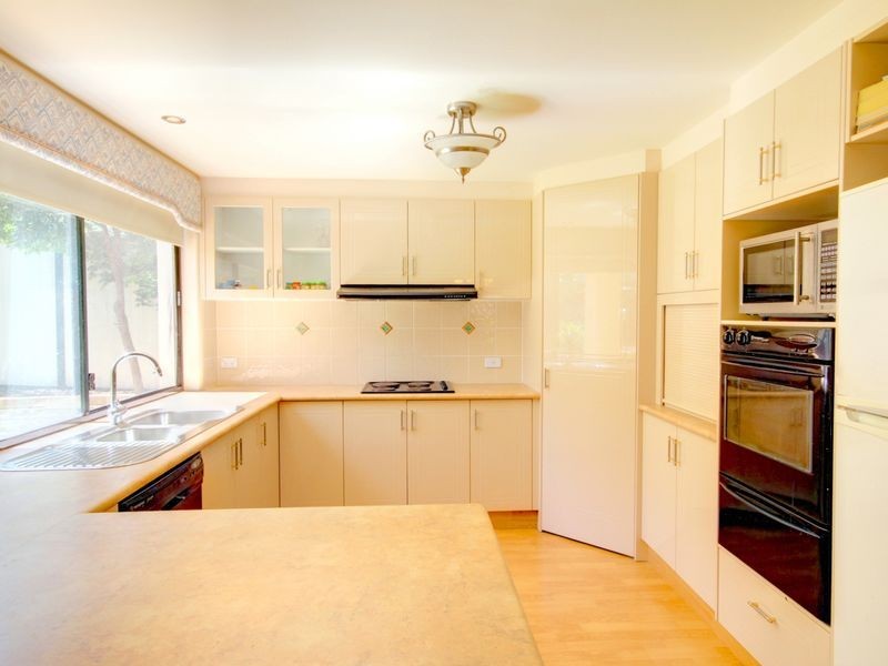 123 Armstrong Way, Highland Park QLD 4211