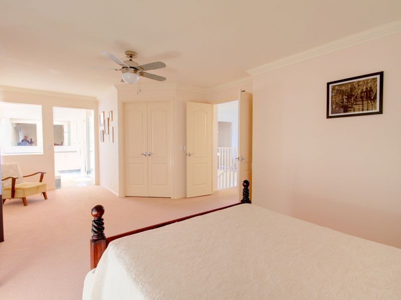 123 Armstrong Way, Highland Park QLD 4211
