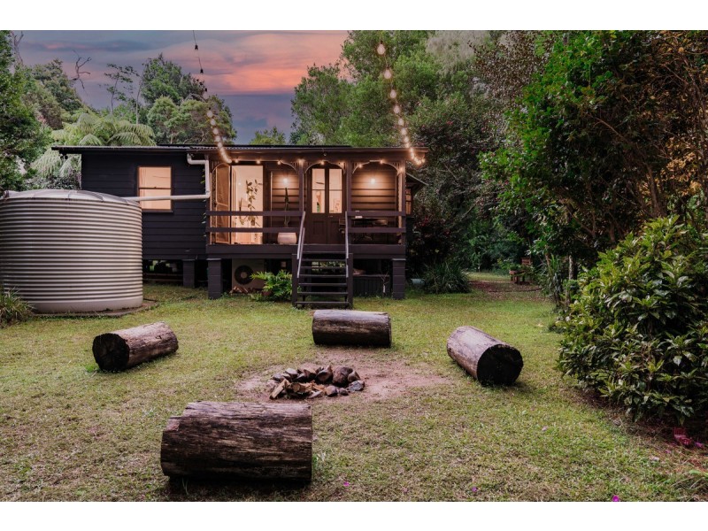 9 Lloyds Road, Springbrook QLD 4213