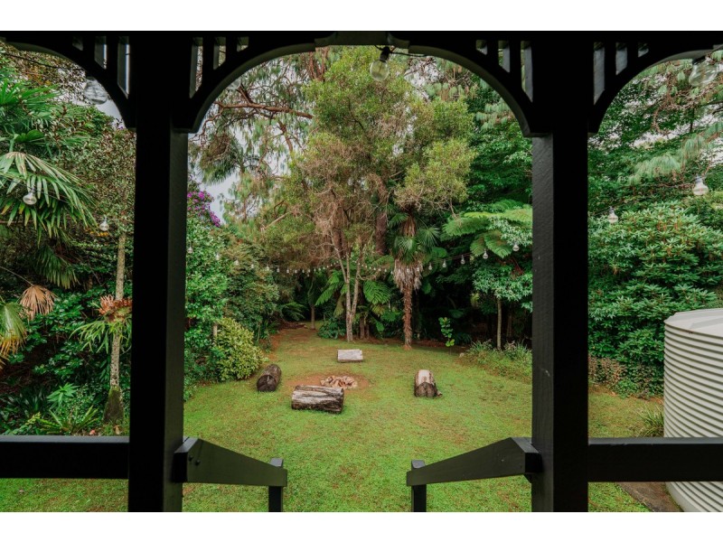 9 Lloyds Road, Springbrook QLD 4213