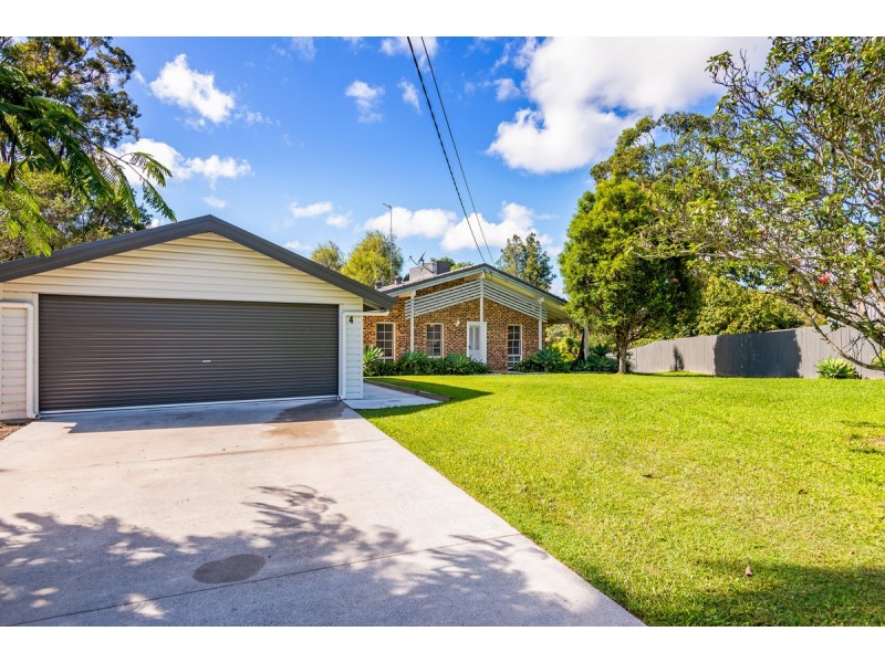 1/4 Cromwell Court, Tallai QLD 4213