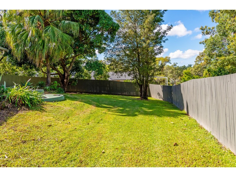 1/4 Cromwell Court, Tallai QLD 4213