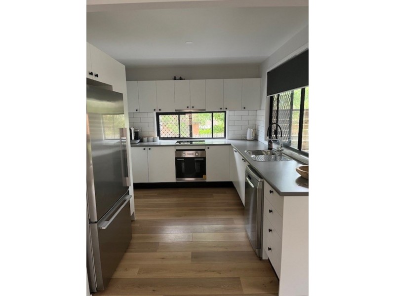 5 Quandong Court, Molendinar QLD 4214