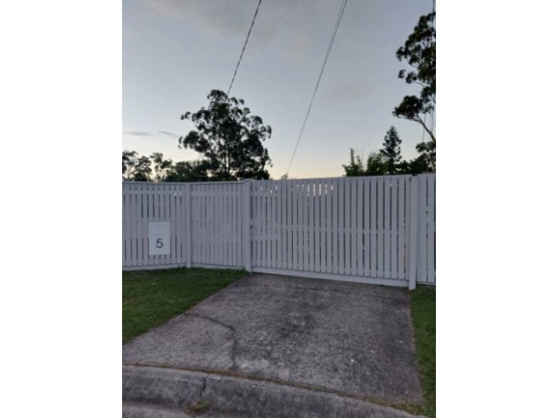 5 Quandong Court, Molendinar QLD 4214